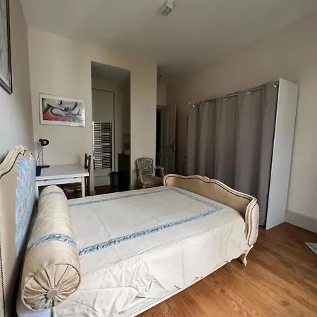 Habitación en casa particular Hyper Centre ,jolie Climatisee Avec Parking Securise Gratuit Clermont-Ferrand