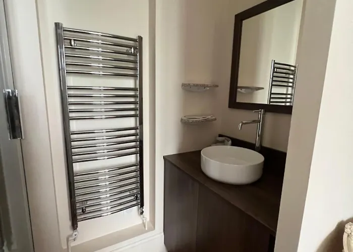 Hyper Centre ,jolie Climatisee Avec Parking Securise Gratuit *